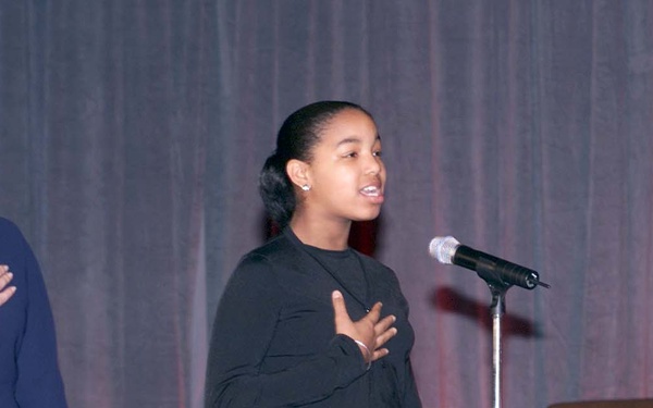 Bush's Sister, Student Sing National Anthem at School Patriotism Event