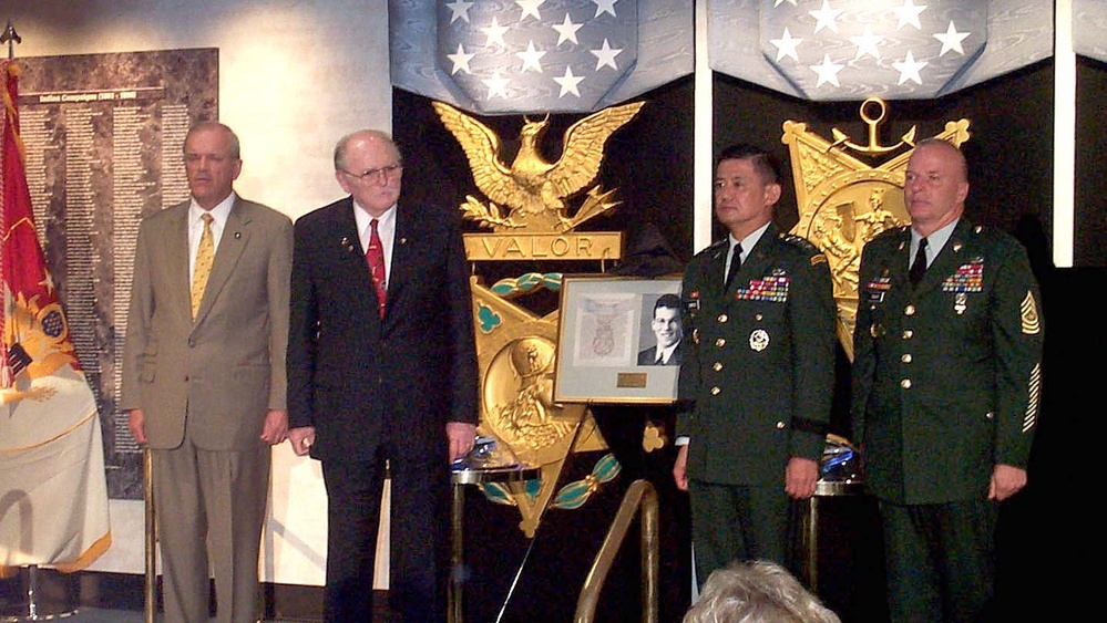 Army Leaders Honor WWII Medal of Honor Recipient