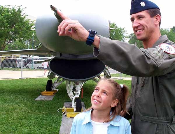 Air National Guard Pilot Shows Daughter F-16 Sensor
