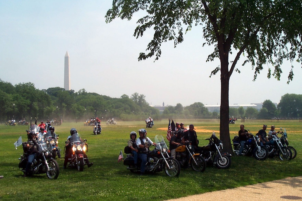 Bikers Gather at National Mall for Rolling Thunder Parade