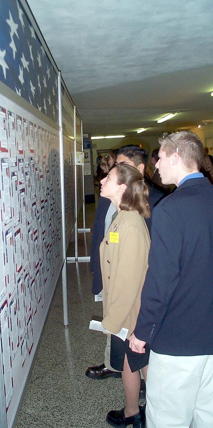 High School Students Tour Pentagon, Pay Respects to 9/11 Victims