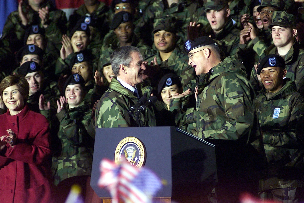 President Bush Visits Osan Air Base in South Korea