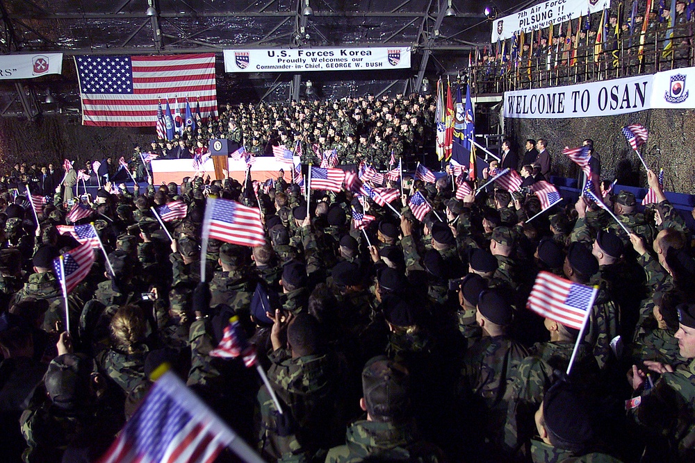 Bush Visits Osan Air Base, Troops Cheer