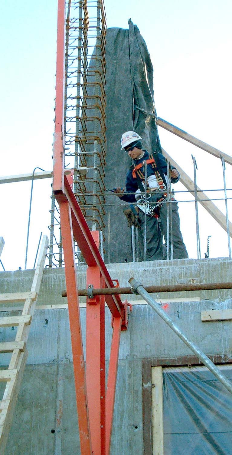 Rebuilding the Pentagon After 9/11 Attack