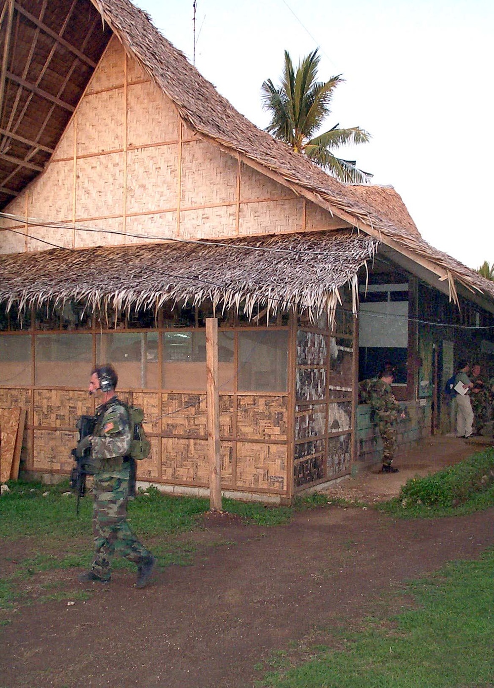 Wolfowitz Visits Basilan to Assess U.S. Aid Against Abu Sayyaf
