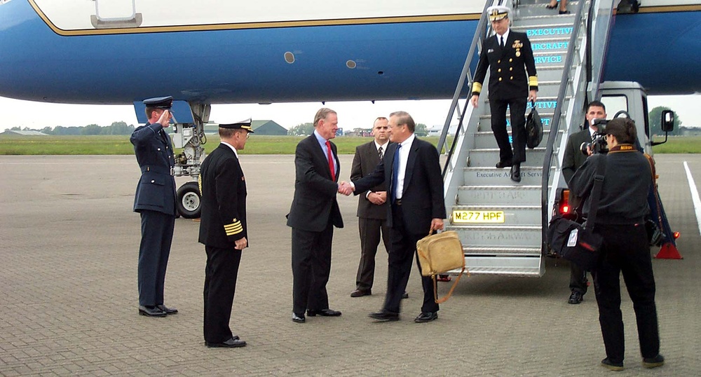 Rumsfeld Arrives in London for 10-Day Mission