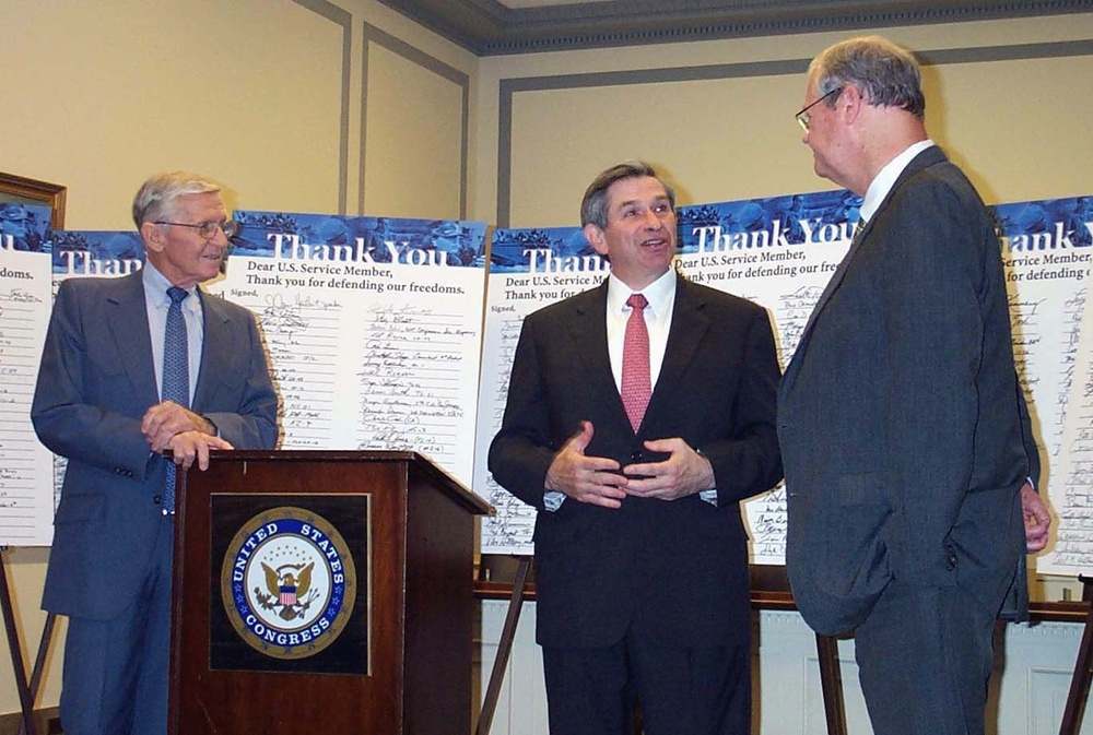 Deputy Defense Secretary Receives Congressional Tribute for Troops