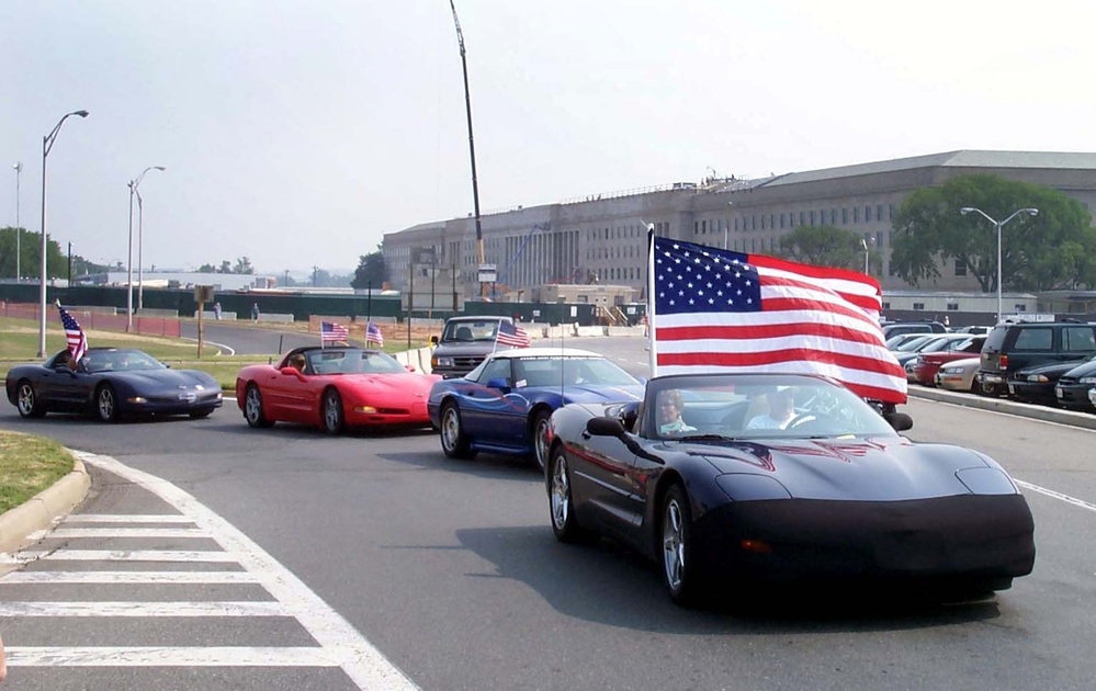 Corvette Owners Parade Past Pentagon in Patriotic Tribute