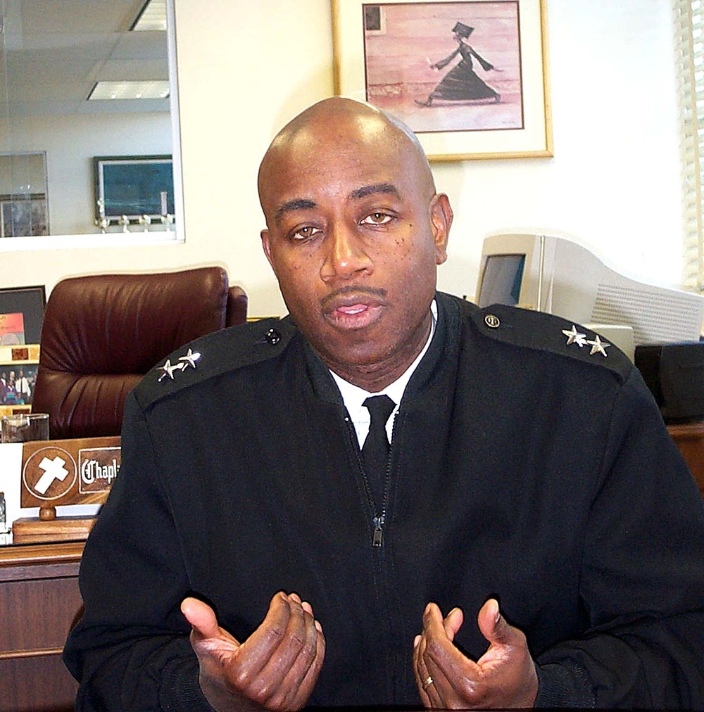 Navy Chaplain Encourages Sharing God-Given Talents