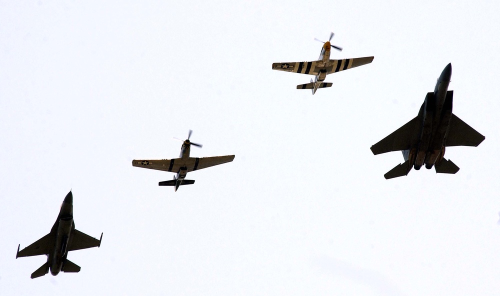 Heritage Flight Honors Gen. Benjamin O. Davis Jr. at Arlington National Cemetery