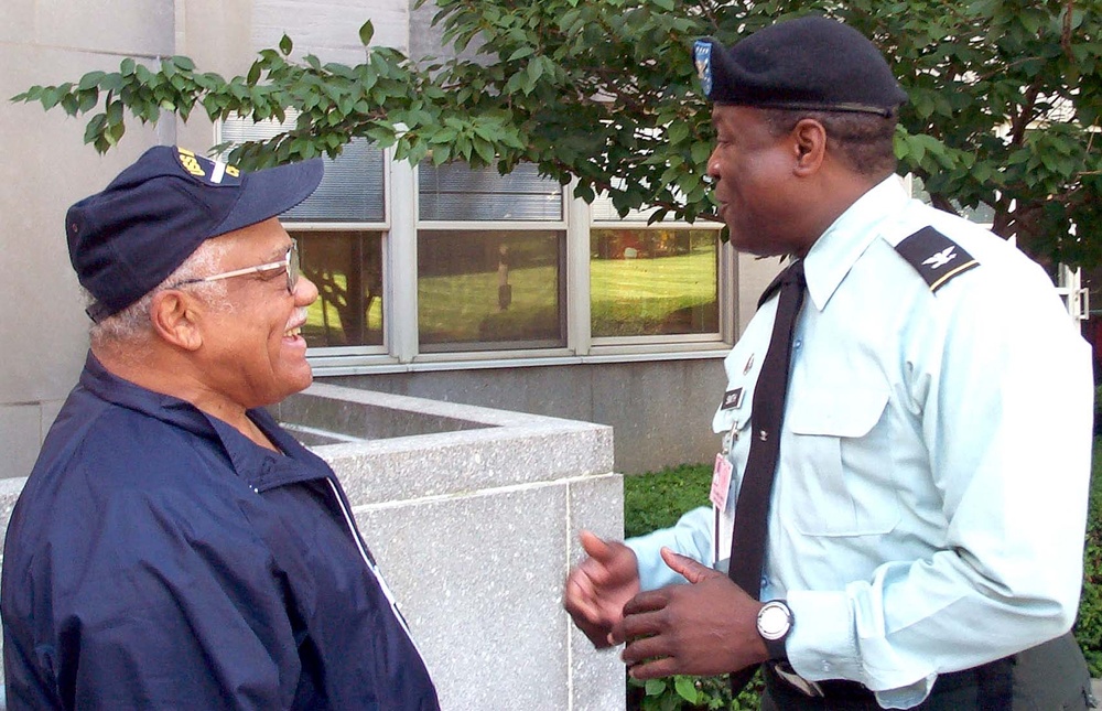 New Director of Armed Forces Retirement Home Connects with Residents