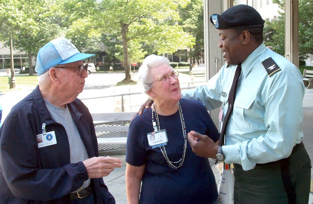 Retired Military Couple Enjoys Retirement Home Camaraderie