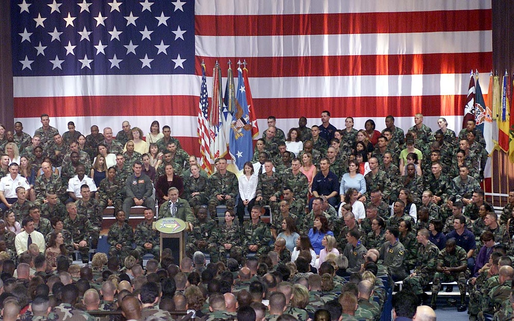 Rumsfeld Meets with Troops, Families at Fort Hood Town Hall