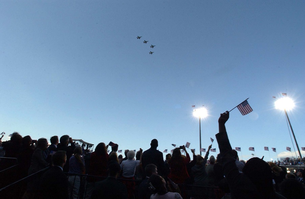 Air Force Fighters Fly Over Pentagon on 9/11 Anniversary