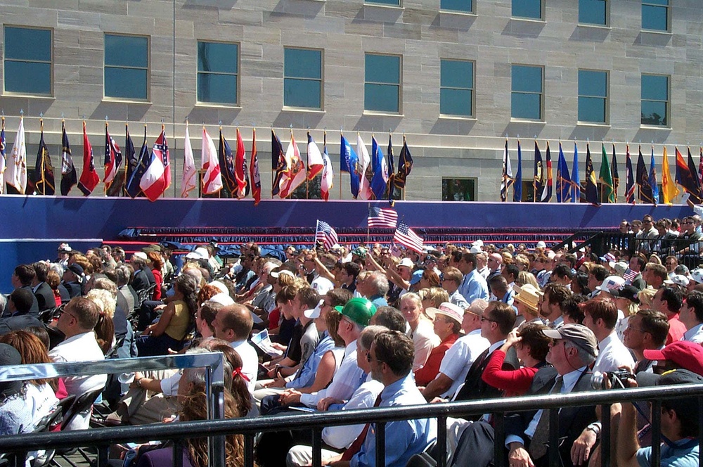 Workers Honor 9/11 at Pentagon Ceremony