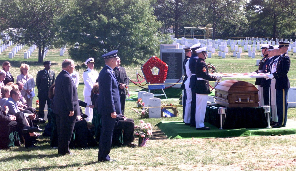 Solemn Ceremony Honors Victims of Pentagon Attack