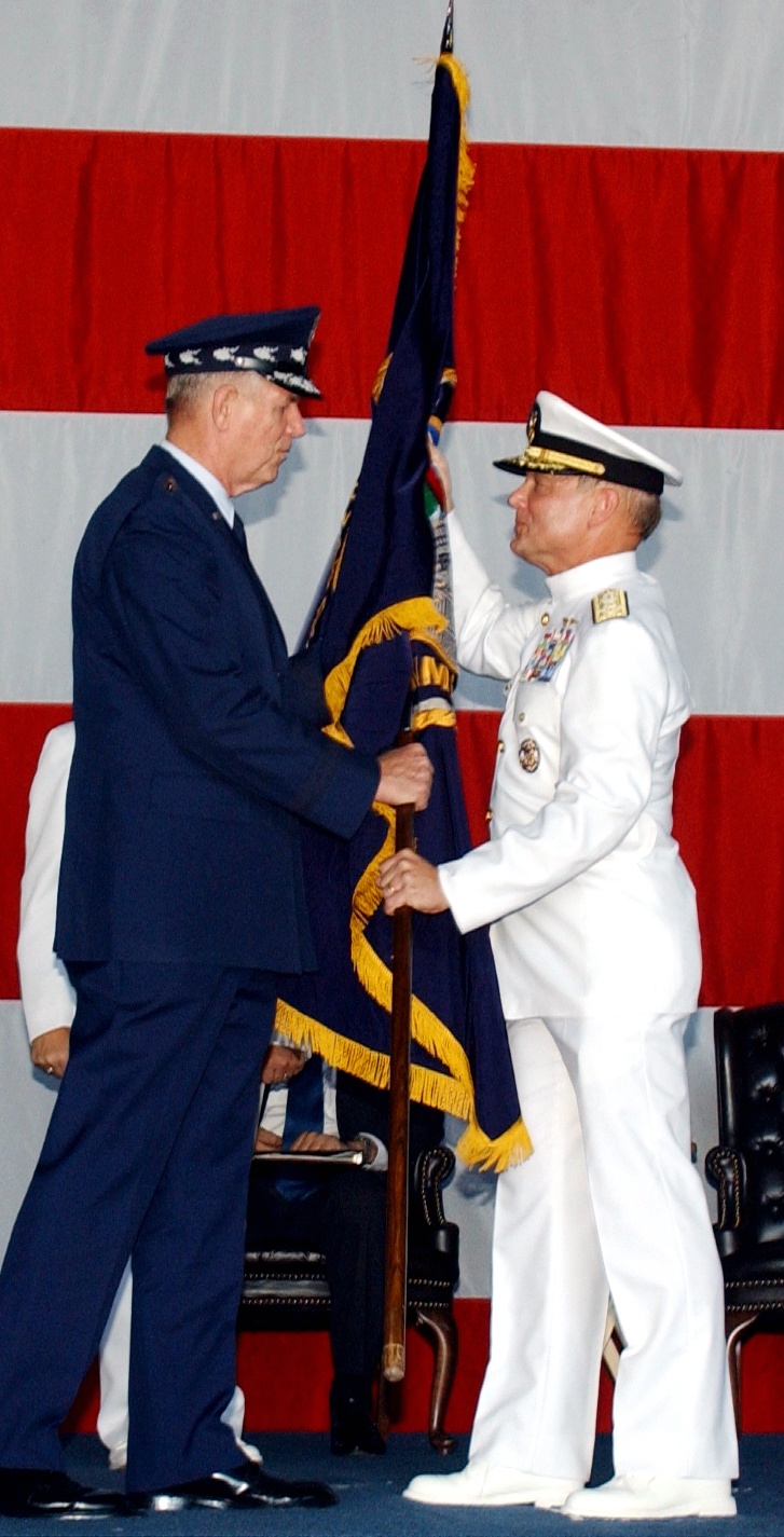 New USSTRATCOM Flag Passed to Commander Ellis