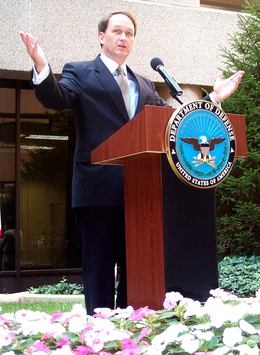 Defense Official Praises TRICARE for Life and Senior Pharmacy Program