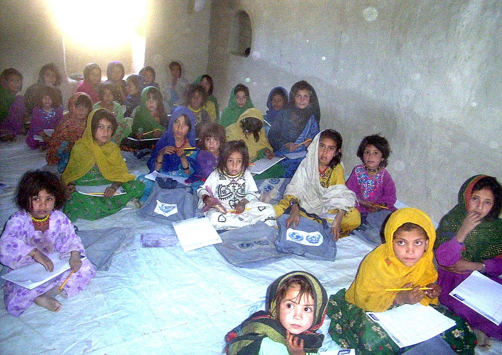Afghan Villages Lack Schools, Residents Teach Children in Homes