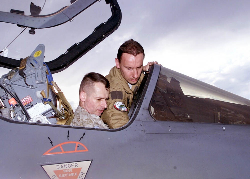 Gen. Pace Inspects French Mirage Fighter Jet at Kyrgyzstan Air Base