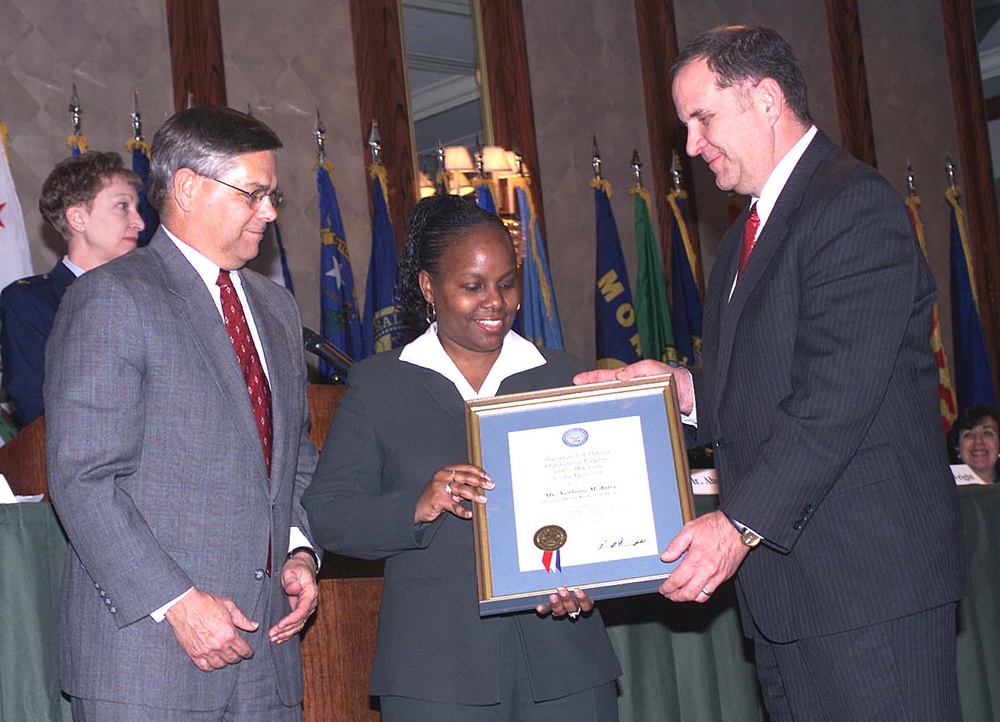 DoD Honors Outstanding Employees with Disabilities
