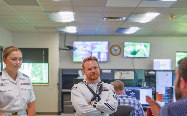 SGOT Sailors Visit Weather Center During Duluth Navy Week