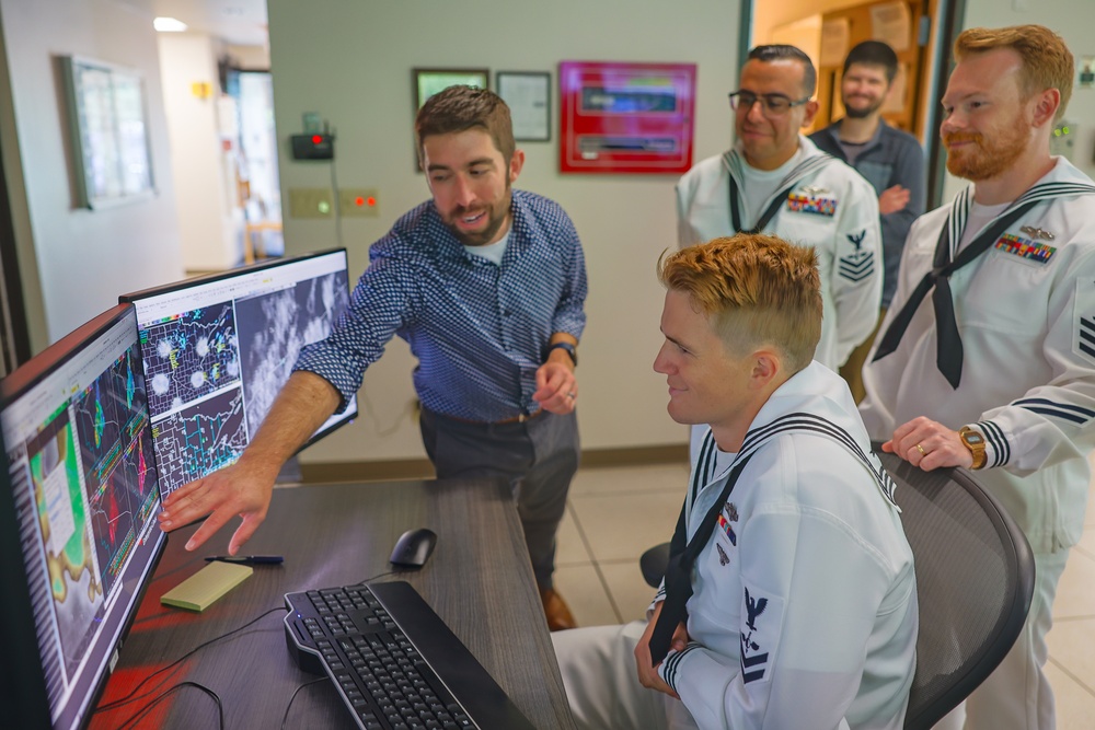 Sailors Visit Weather Center During Duluth Navy Week