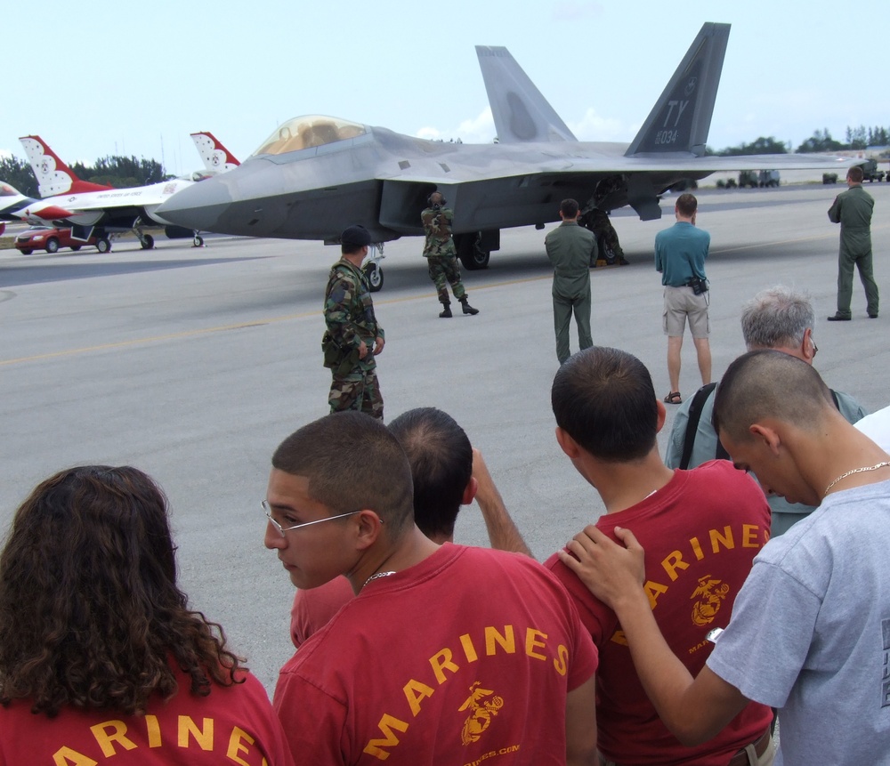 F-22 Raptor Showcased at Miami's Opa Locka Airport for National Salute to America's Heroes