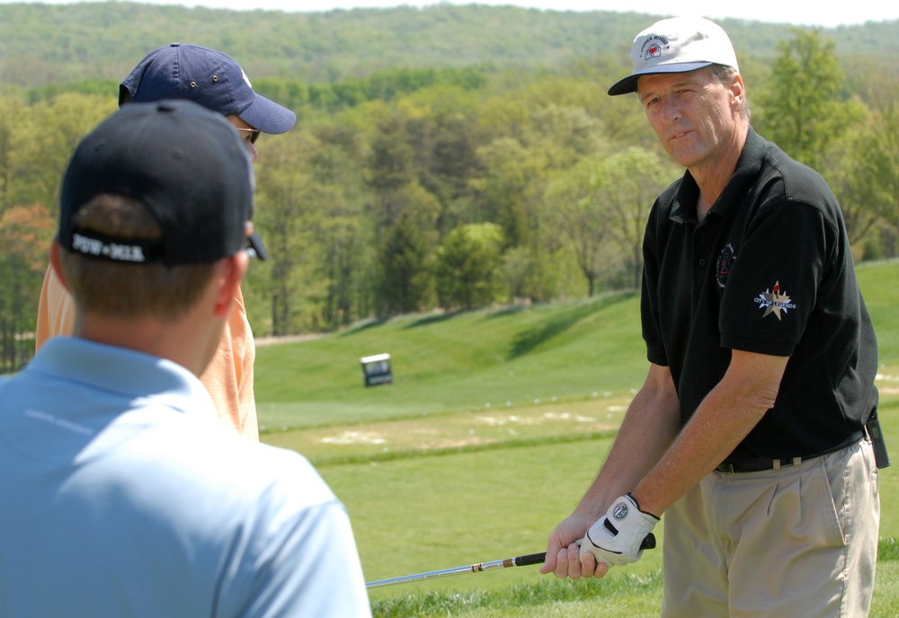 Amputee Golfer Teaches Techniques to Walter Reed Patients at Charity Event