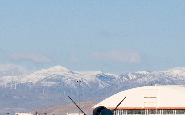 RQ-4 Global Hawk Arrives at Edwards AFB for Testing