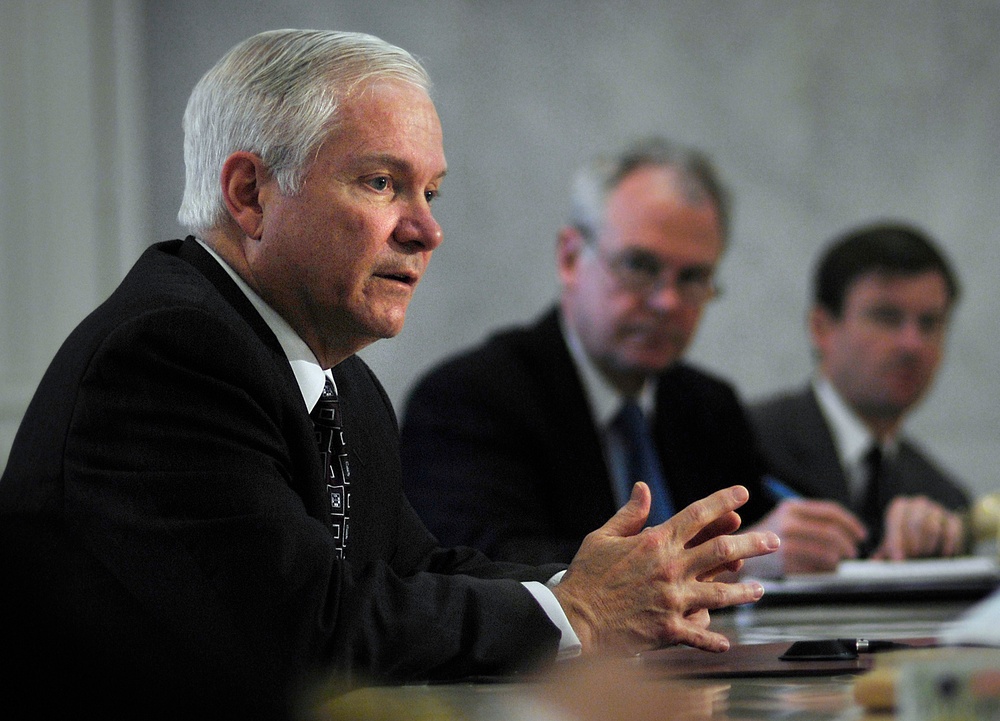 Defense Secretary Gates Addresses Issues in Jordan