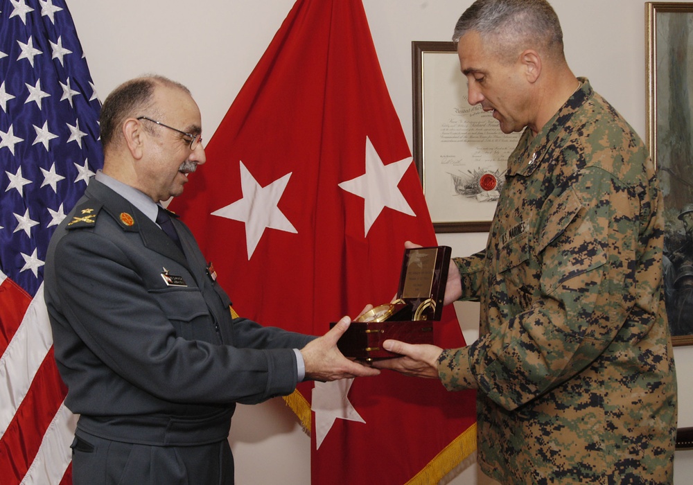 U.S. Marine Unit Honors Lebanese Forces for Evacuation Assistance