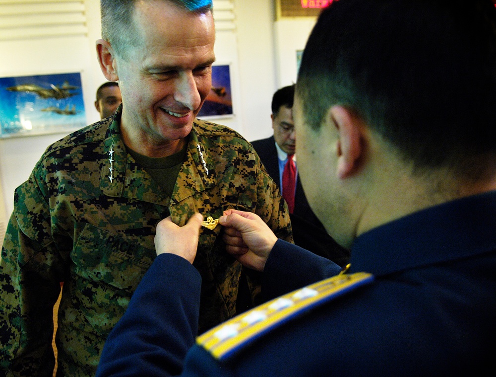 Top U.S. General Receives Honorary Wings from Chinese Counterpart