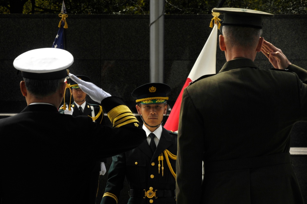 Top U.S., Japanese Military Leaders Meet in Tokyo