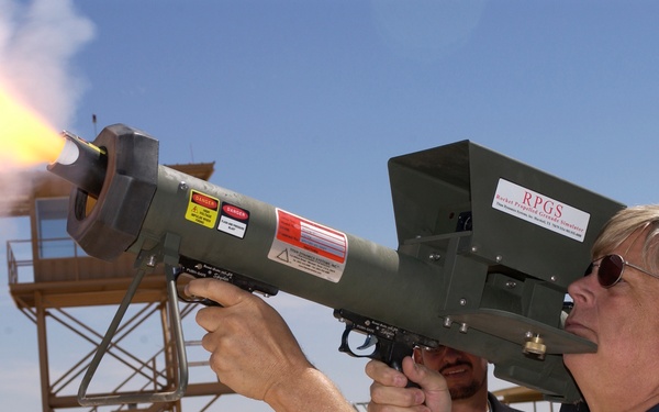 Civilian Leader Fires Rocket-Propelled Grenade Simulator at Fort Bliss
