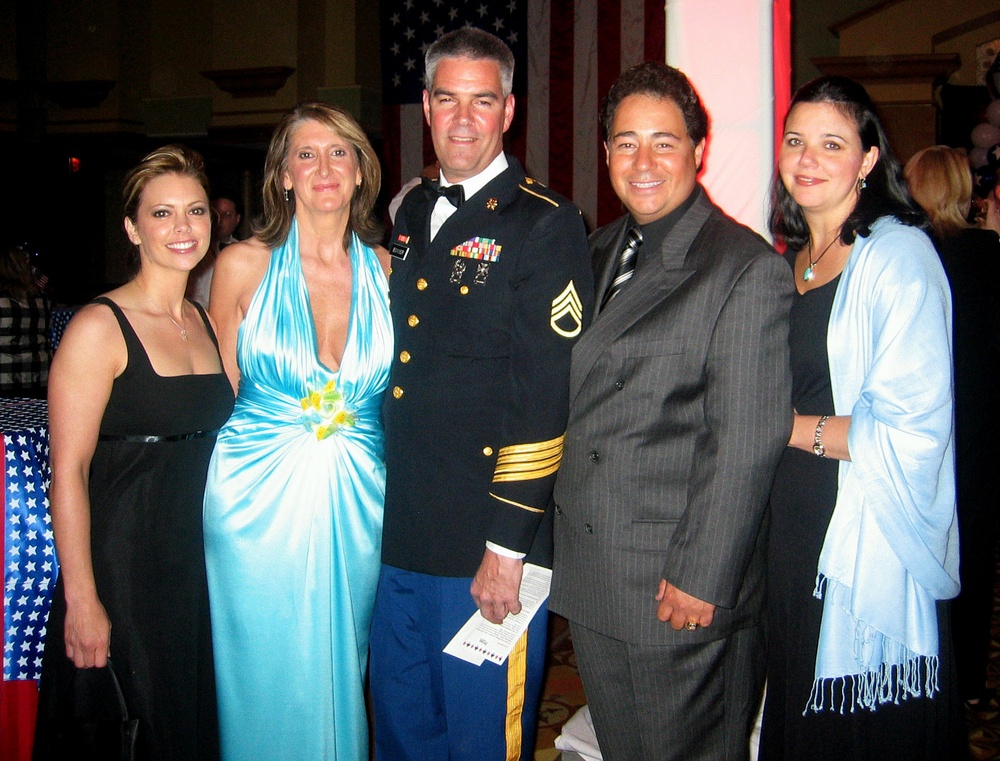 Country Singer, Tenor Join Wounded Warrior at USO Benefit