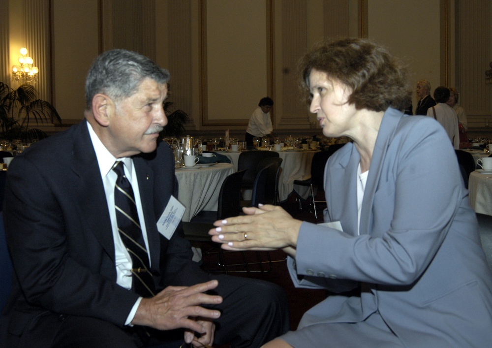 Magazine Editor, Navy Vet Honored for Fundraising Efforts