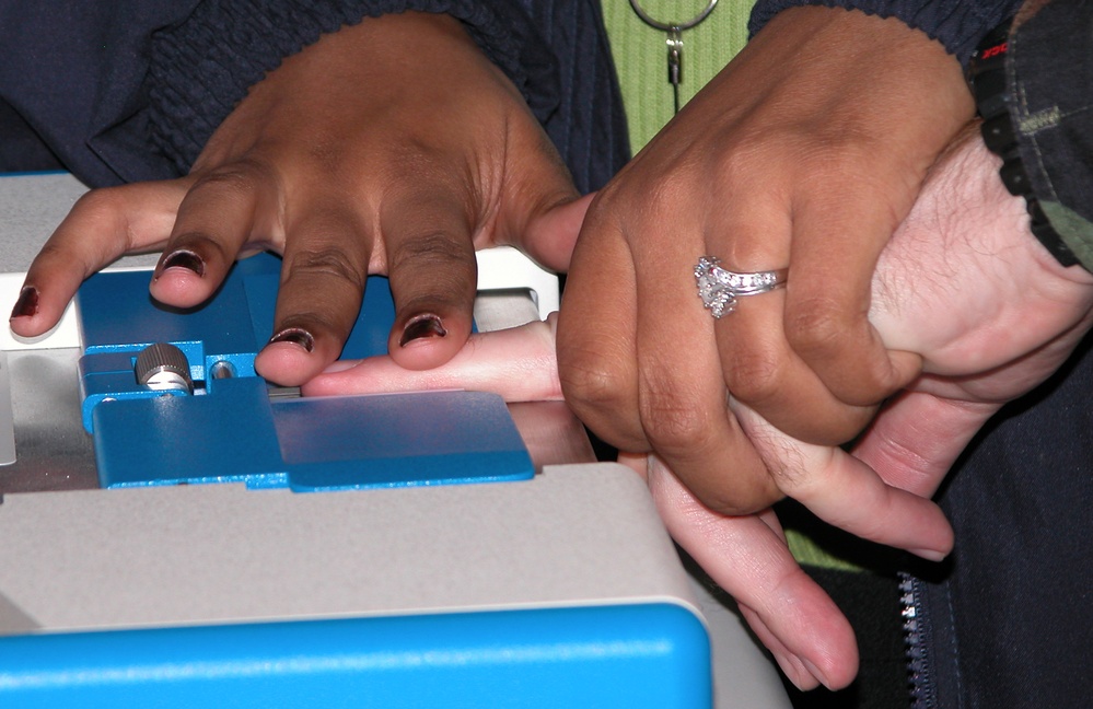 DoD Expands Biometric ID Database with Fingerprint Collection