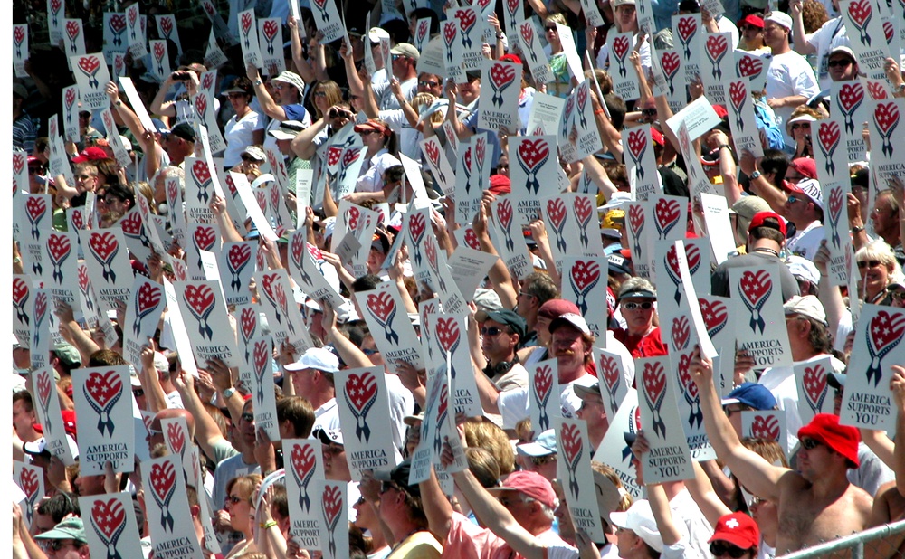 Patriotic Fans Show Support for Troops at Indy 500