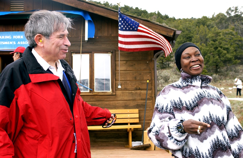 Defense Secretary Shares Lighthearted Moment with Wounded Soldier at Winter Sports Clinic
