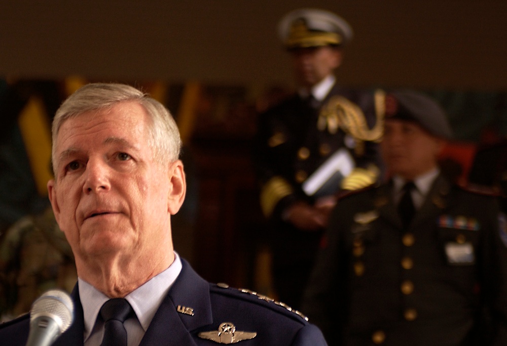 Joint Chiefs Chairman Meets with Ecuadorian Leaders to Strengthen Military Ties