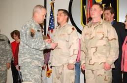 Army Reserve Chief Honors Soldier for Heroic Actions in Iraq Ambush