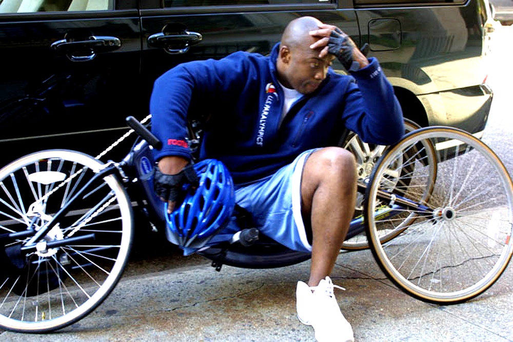 Army Soldier Trains for NYC Marathon on Hand-Crank Bicycle