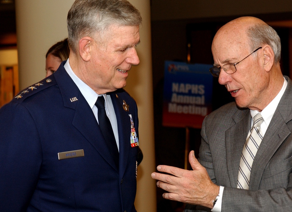 Joint Chiefs Chairman Honored as 'Kansan of the Year'