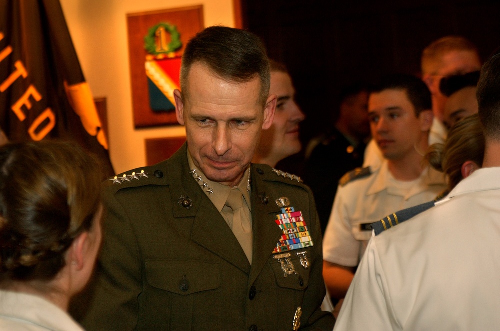Gen. Pace Shares Combat Lessons with West Point Cadets