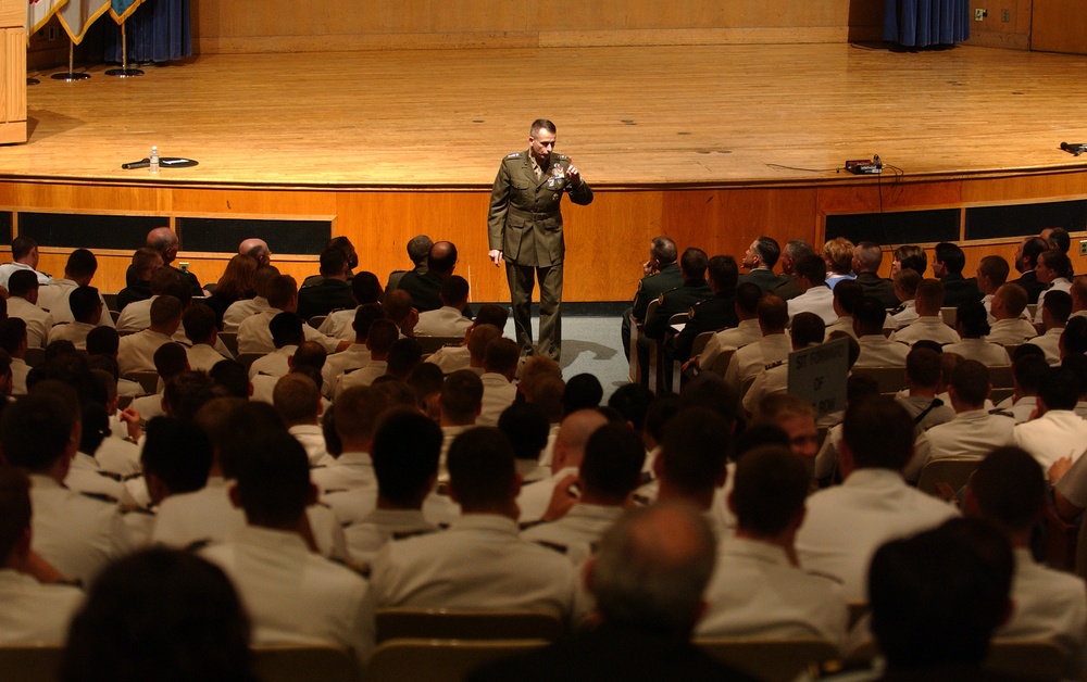 Gen. Pace Shares Combat Lessons with West Point Cadets