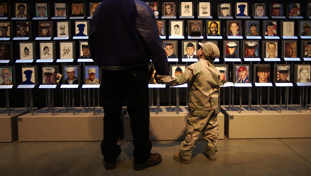 Solemn Tribute: Faces of the Fallen Ceremony Opens in Arlington