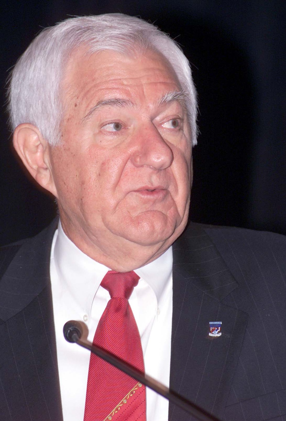 Former Vietnam POW Shares Difficult Experiences at DoD Prayer Breakfast