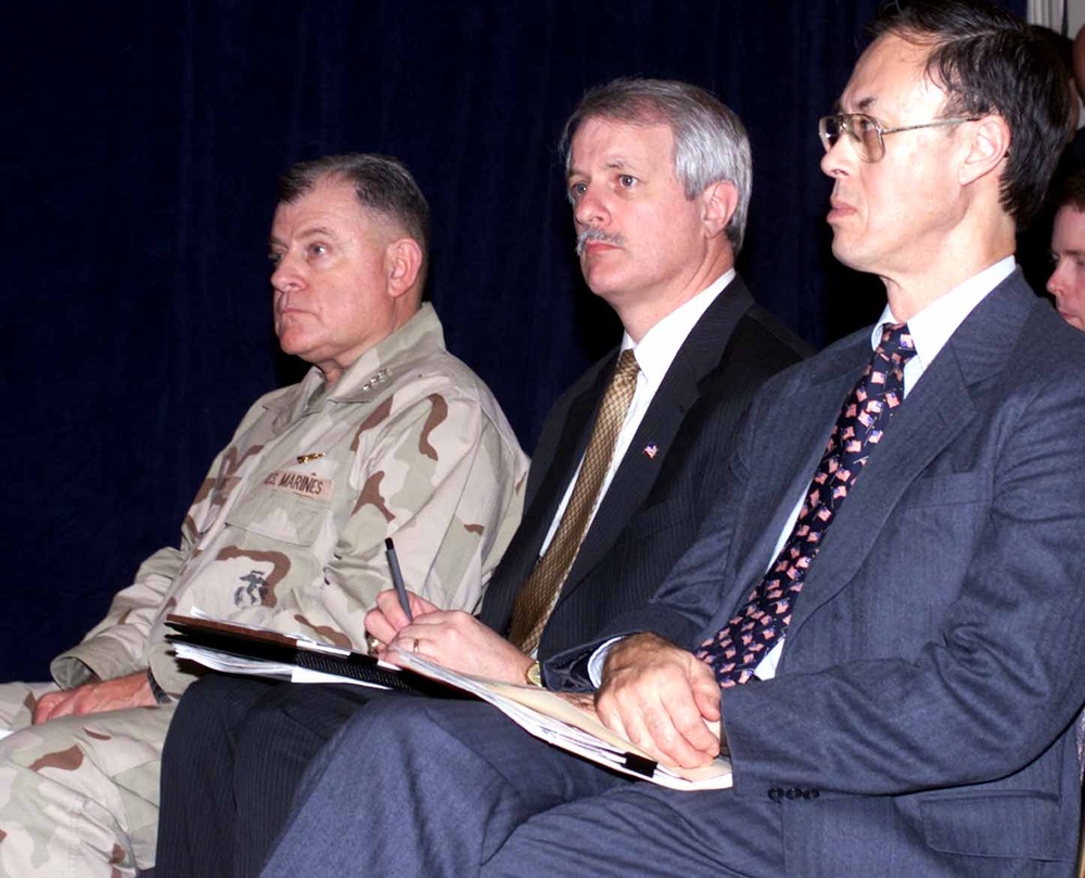 Senior DoD Officials Meet with Iraqi-American Community in Dearborn, Michigan