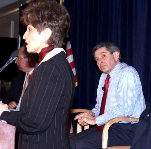 Wolfowitz Meets with Iraqi-American Community in Dearborn